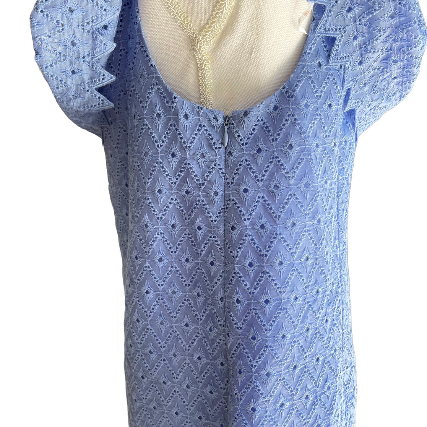 Kensie Eyelet Shift Dress Size M NWT