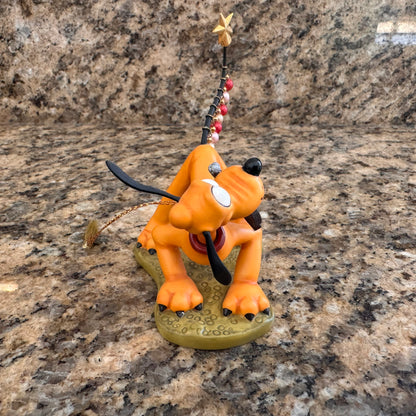 Walt Disney Classic Collection "Pluto Helps Decorate”