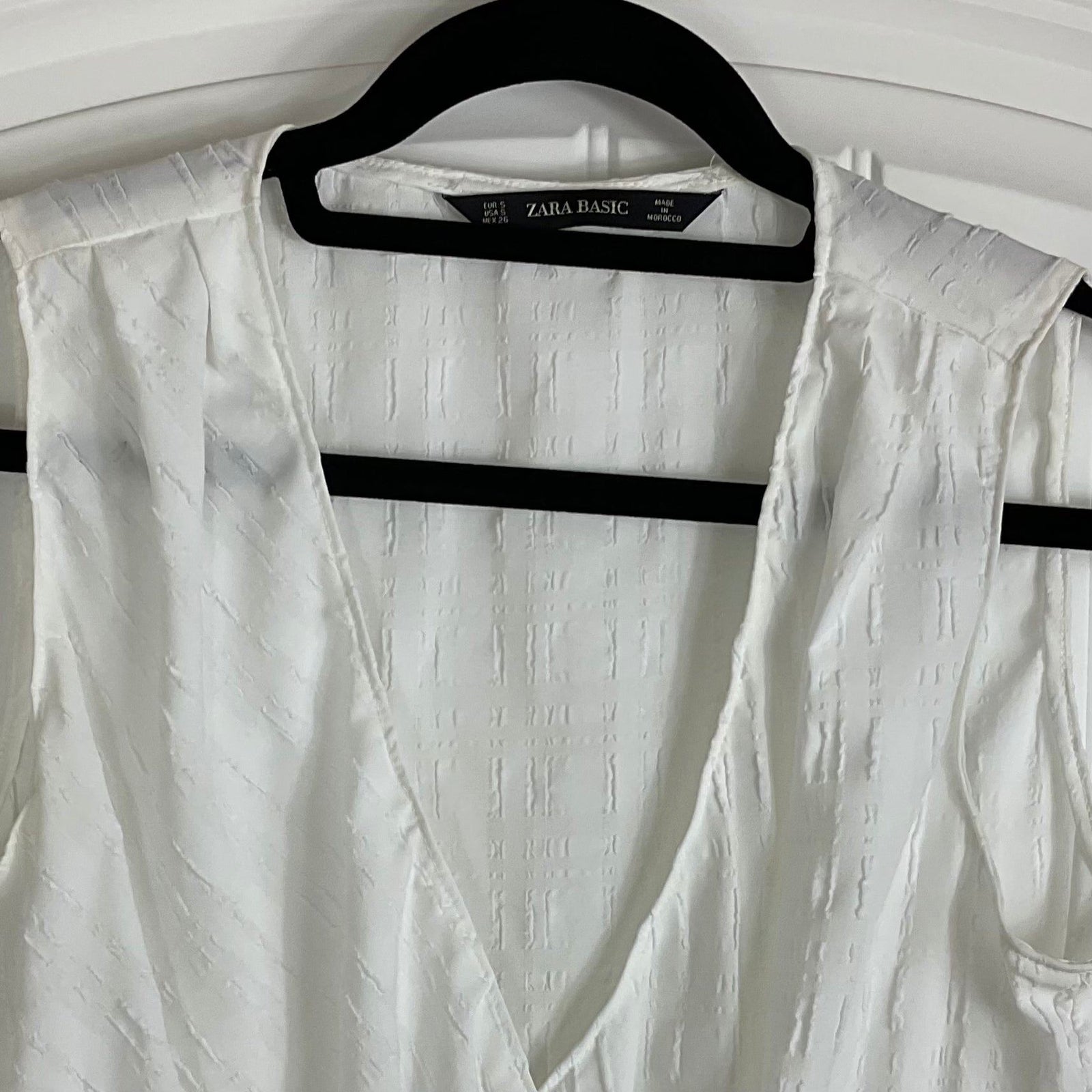 Zara White Textured Blouse Size Small