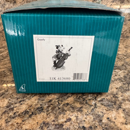Walt Disney Classics Collection (WDCC) Goofy figurine/ornament