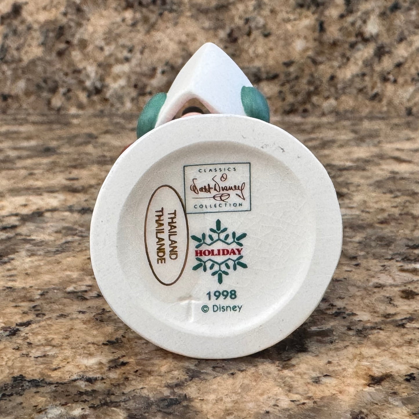 Walt Disney Classics Collection "Pluto's Christmas Tree" Caroler Minnie Mouse