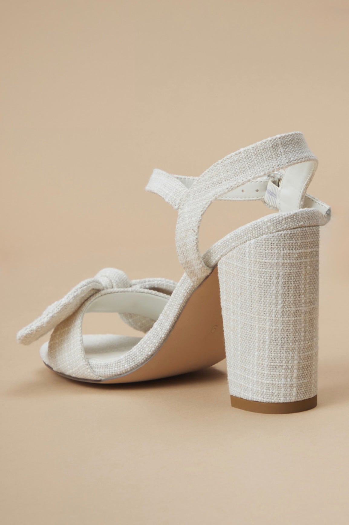 Altar’d State Corinne Bow Heel NWT