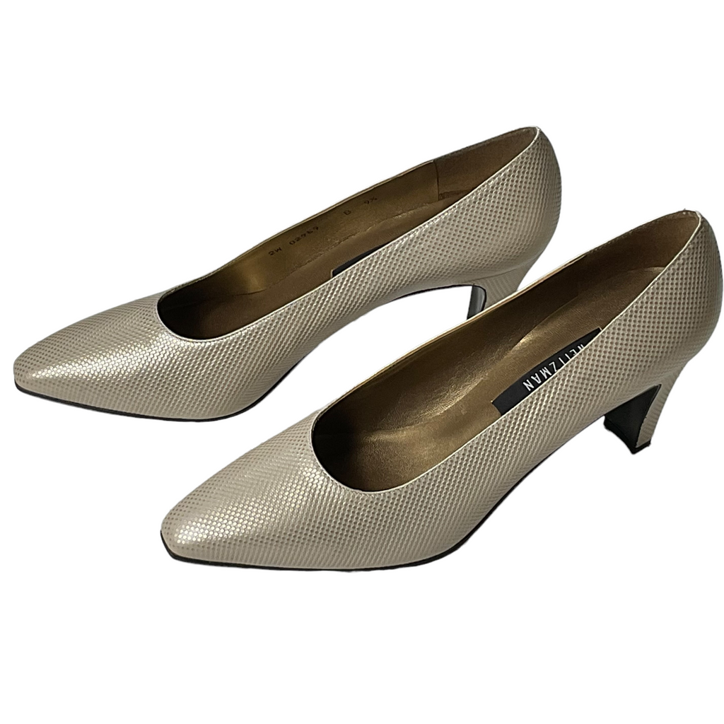 Vintage stuart top weitzman shoes